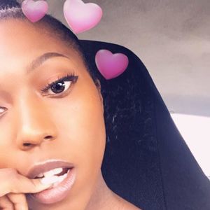 Meet your Posher, Alicia